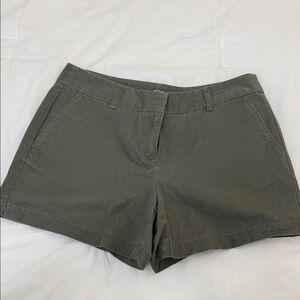 Ann Taylor Loft shorts size 4. 4”